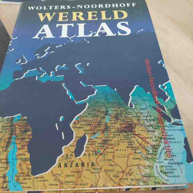 9789001968373-Wolters-Noordhoff-Wereldatlas