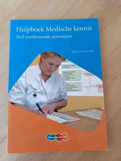 9789006951950-Hulpboek-medische-kennis
