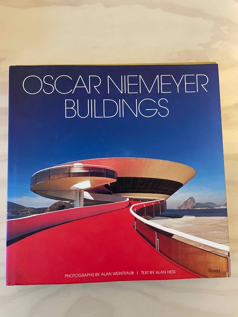 9780847831906-Weintraub-A-Oscar-Niemeyer-Buildings
