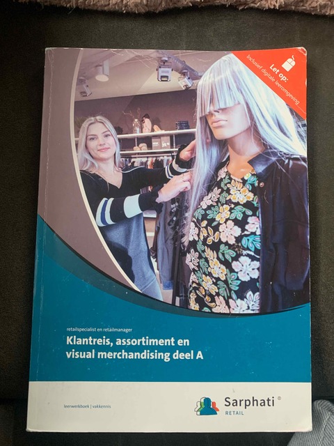 9789463971614-Klantreis-assortiment-en-visual-merchandising-folio