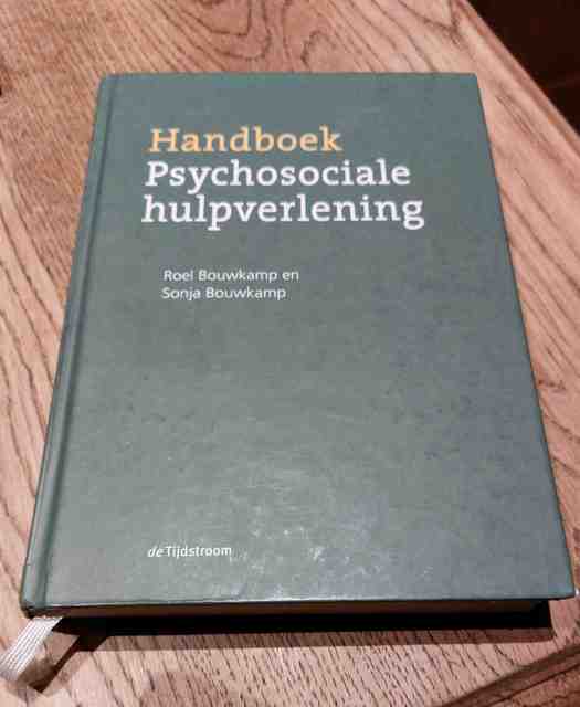 9789058981677-Handboek-psychosociale-hulpverlening
