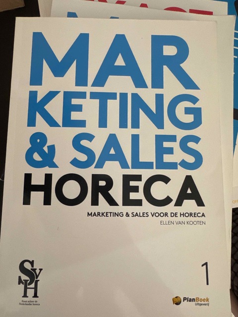 9789074625579-Marketing-Sales-voor-de-horeca-1