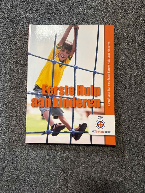 9789077259078-Eerste-hulp-aan-kinderen