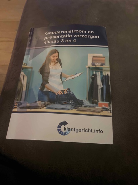 9789037227826-Goederenstroom-en-presentatie-verzorgen-niveau-3-en-4