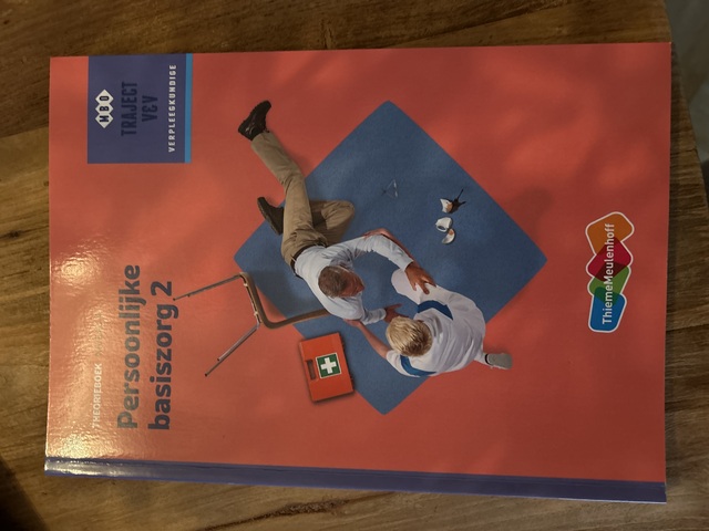 9789006910322-Persoonlijke-basiszorg-Theorieboek-Niveau-4