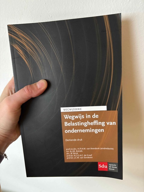 9789012400053-Wegwijs-in-de-Belastingheffing-van-Ondernemingen-2017