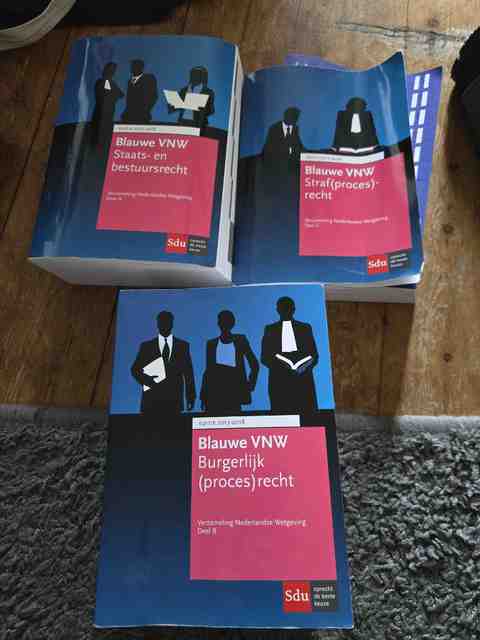 9789012399999-Blauwe-VNW-Staats-en-bestuursrecht-2017-2018