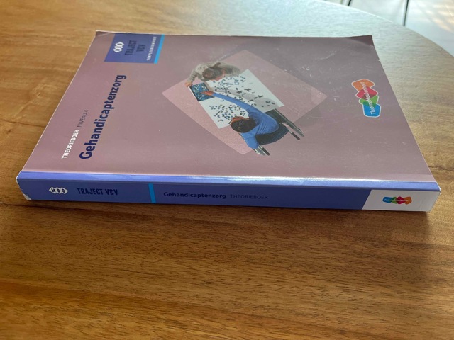 9789006910452-Gehandicaptenzorg-Niveau-4-Theorieboek