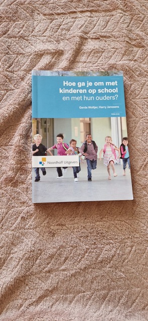 9789001831684-Hoe-ga-je-om-met-kinderen-op-school-en-met-hun-ouders
