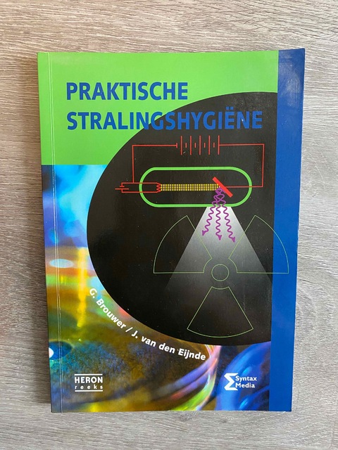9789077423615-Praktische-stralingshygiene