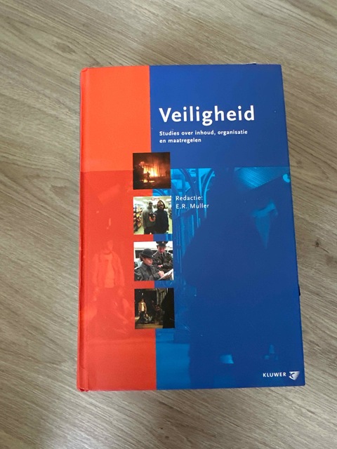 9789013011296-Veiligheid