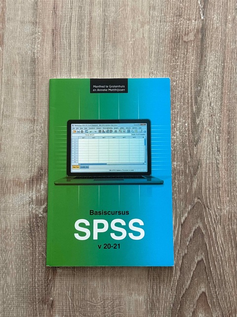 9789023249825-Basiscursus-SPSS-versie-20-21