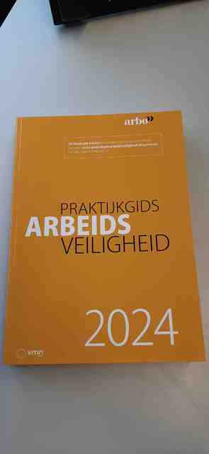 9789462158313-Praktijkgids-arbeidsveiligheid-2024