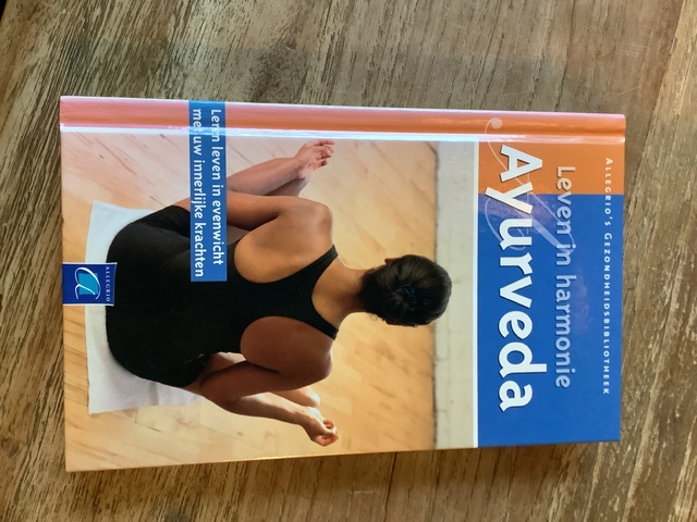 9789058435866-Ayurveda