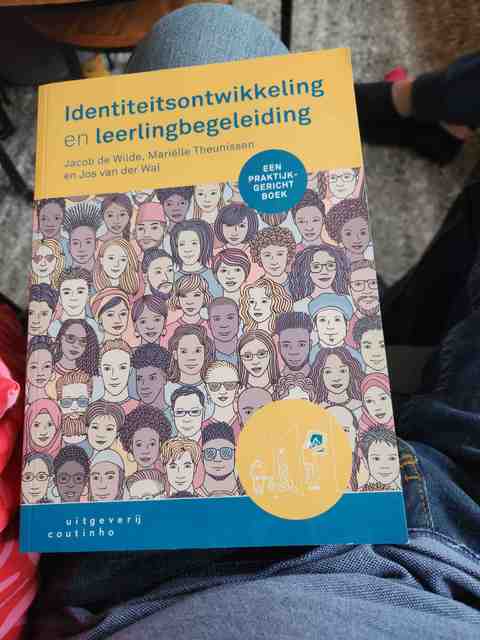 9789046907580-Identiteitsontwikkeling-en-leerlingbegeleiding
