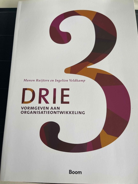 9789013076981-Drie