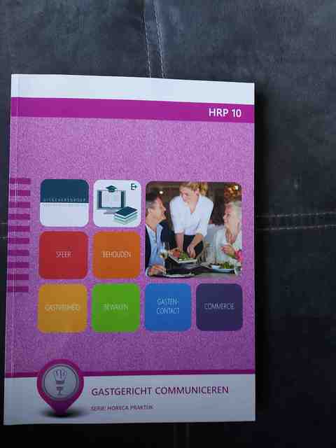 9789400227361-HRP-10