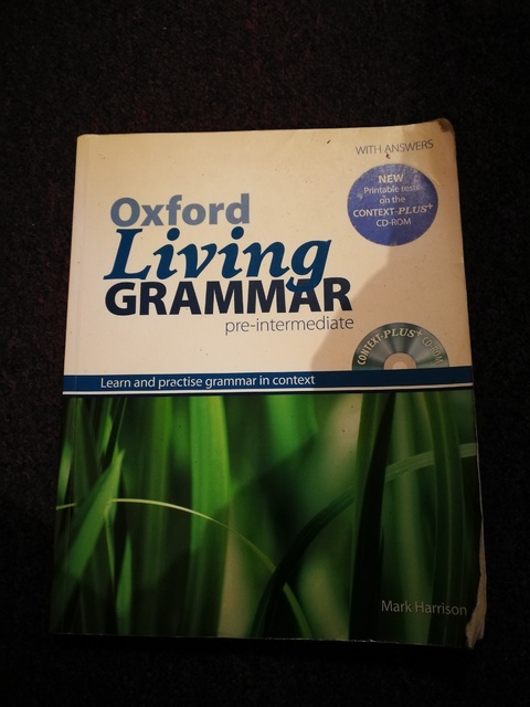 9780194557139-Oxford-Living-Grammar