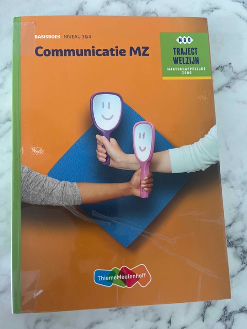 9789006622126-Communicatie-MZ-Basisboek-theorie-niveau-3-en-4