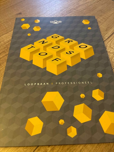 9789492667243-Grondstof-Loopbaan-Professioneel