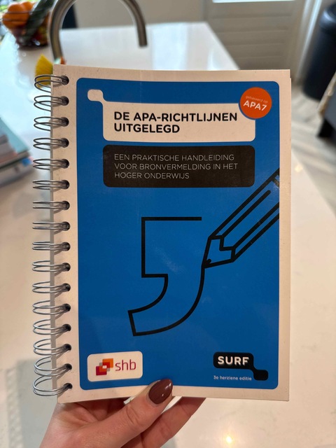 9789072482235-De-APA-richtlijnen-uitgelegd-Een-praktische-handleiding-voor-br