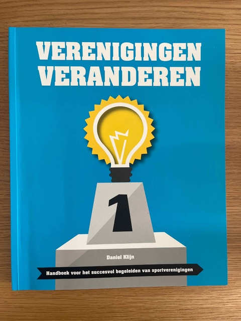 9789492077127-Verenigingen-veranderen