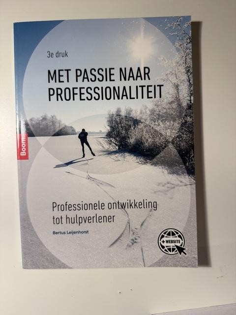 9789024424917-Met-passie-naar-professionaliteit