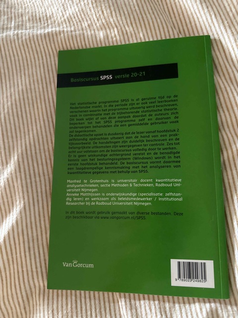 9789023249825-Basiscursus-SPSS-versie-20-21