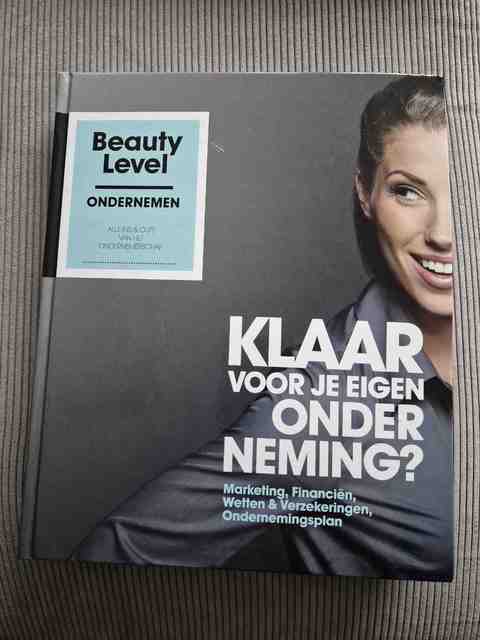 9789492548245-Beauty-Level-Ondernemen