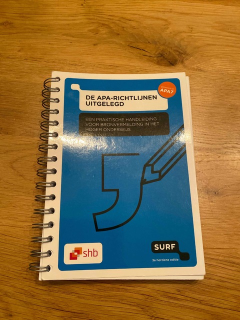 9789072482235-De-APA-richtlijnen-uitgelegd-Een-praktische-handleiding-voor-br