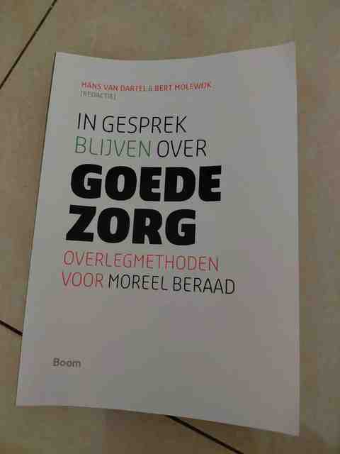 9789461055101-In-gesprek-blijven-over-goede-zorg