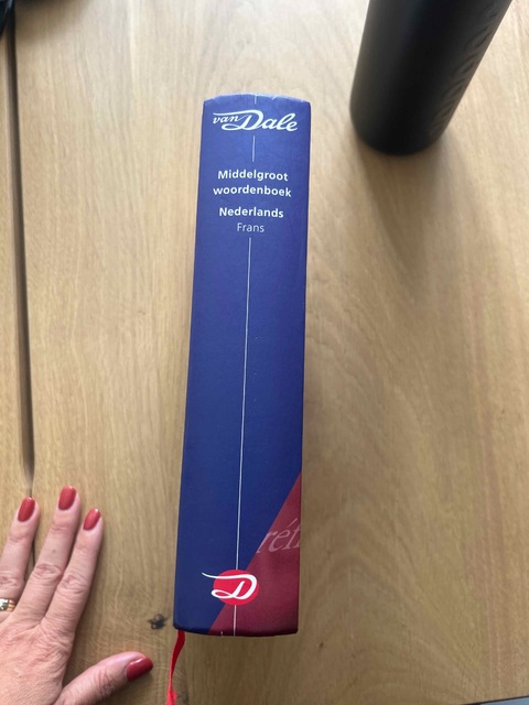 9789066482845-Van-Dale-Middelgroot-woordenboek-Nederlands-Frans