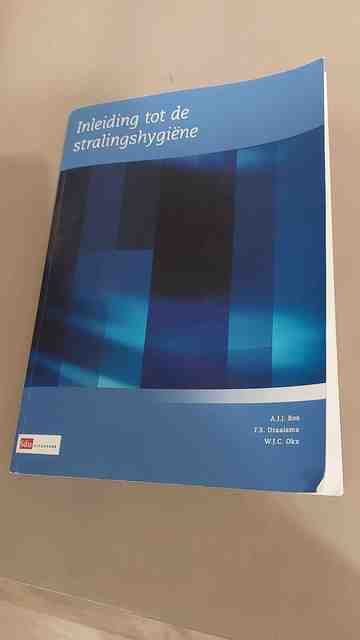 9789012382120-Inleiding-Tot-De-Stralingshygiene