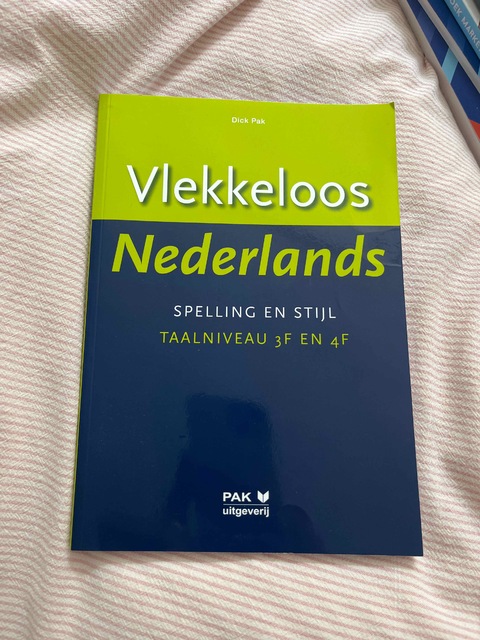 9789077018118-Vlekkeloos-Nederlands-Spelling-en-stijl