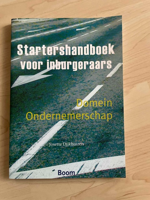 9789085069959-Startershandboek-voor-inburgeraars