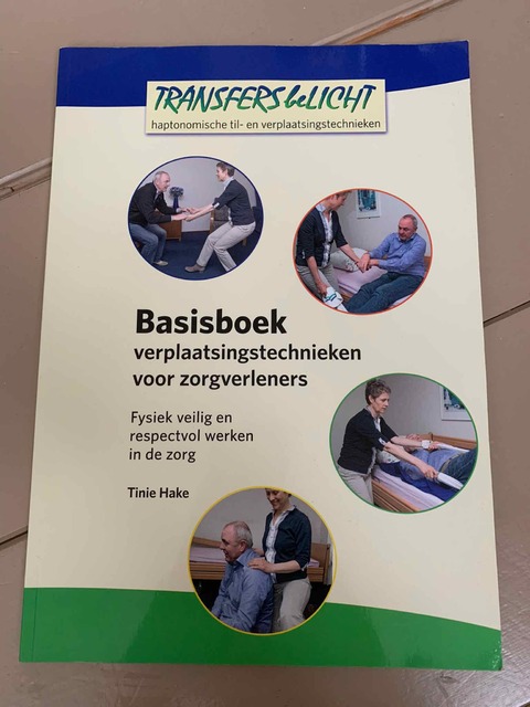 9789037211085-Basisboek-verplaatsingstechnieken-voor-zorgverleners