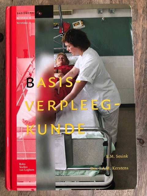 9789031346851-Basisverpleegkunde-basiswerk-VV-niveau-4-en-5