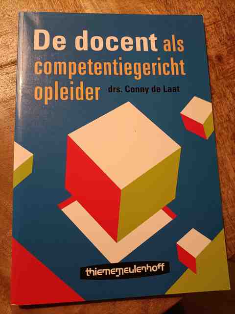 9789006950892-De-docent-als-competentiegericht-opleider