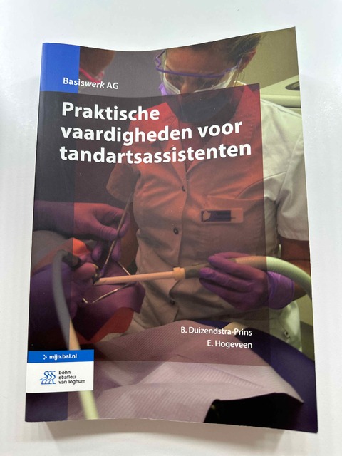 9789036820820-Praktische-vaardigheden-voor-tandartsassistenten