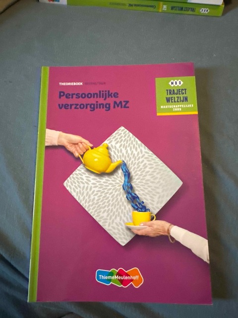 9789006858914-Persoonlijke-verzorging-MZ-Niveau-3-4-Theorieboek