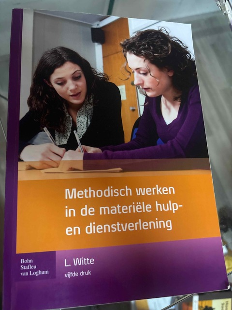 9789031384525-Methodisch-werken-in-de-materiele-hulp-en-dienstverlening