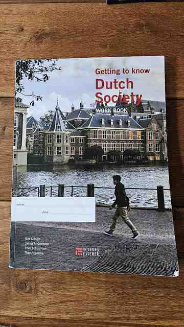 9789086741229-Getting-to-know-Dutch-society