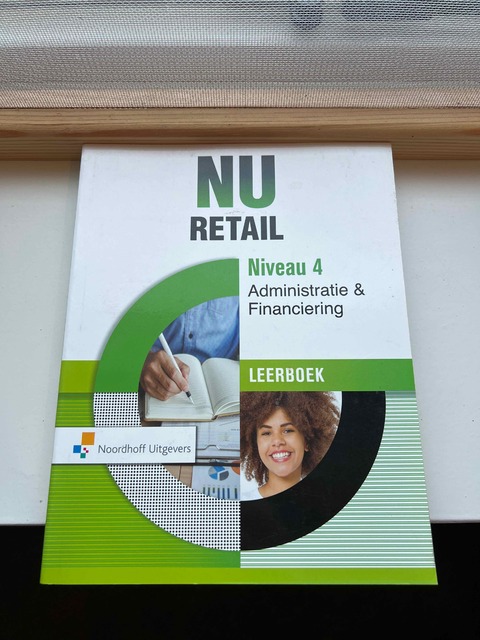 9789001883898-Retail-niveau-4-administratie-financiering-Leerboek