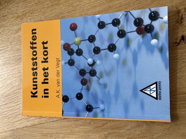 9789066742185-Kunststoffen-in-het-kort