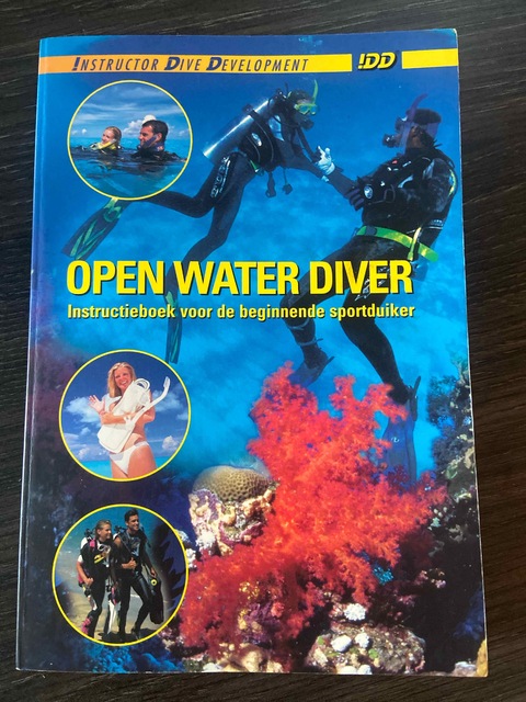 9789067140874-OPEN-WATER-DIVER