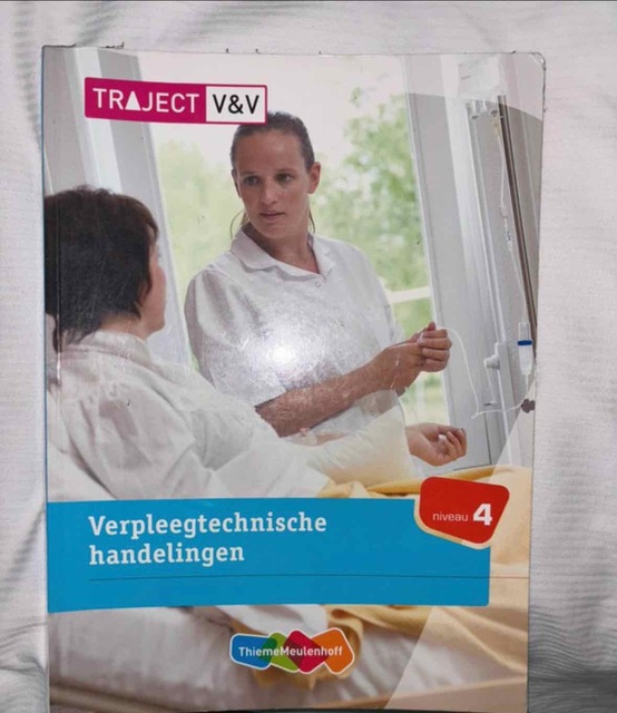 9789006925142-Verpleegtechnische-handelingen-niveau-4-Basisboek