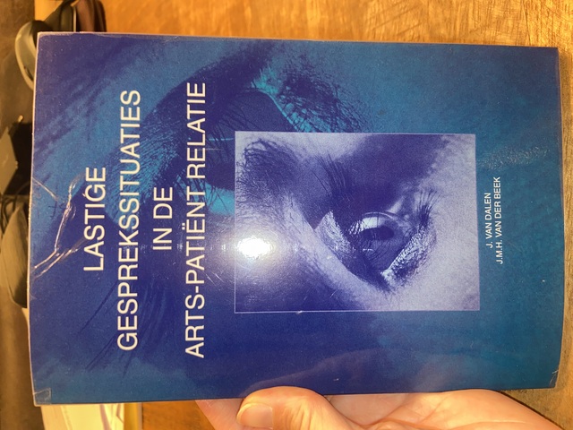 9789051897852-Lastige-gesprekssituaties-in-de-arts-patient-relatie