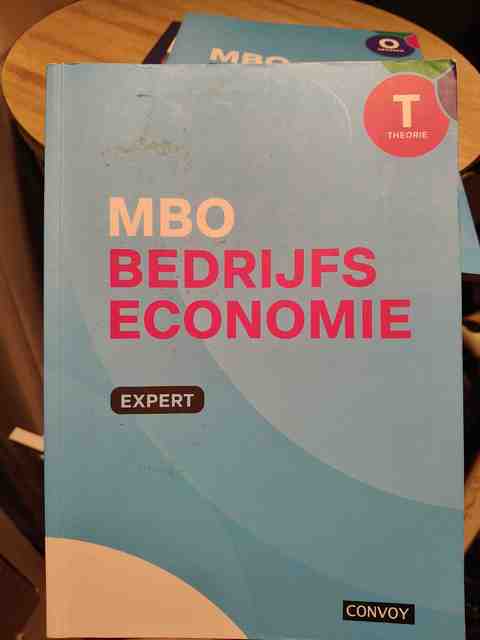 9789463174206-MBO-Bedrijfseconomie-Expert-Theorieboek