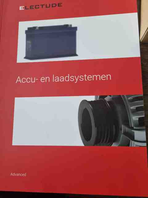 9789492929327-accu-en-laadsystemen