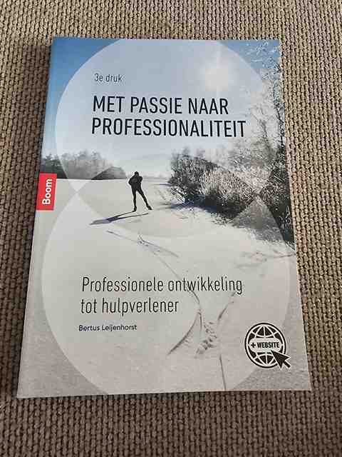 9789024424917-Met-passie-naar-professionaliteit